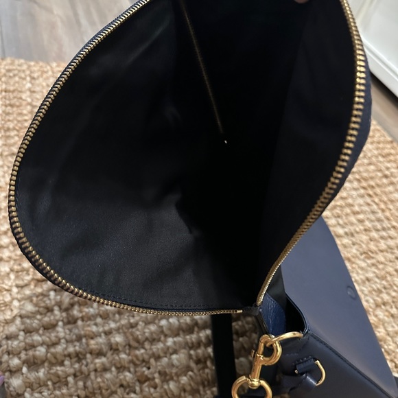 Navy blue Marc Jacobs crossbody purse - Picture 3 of 10